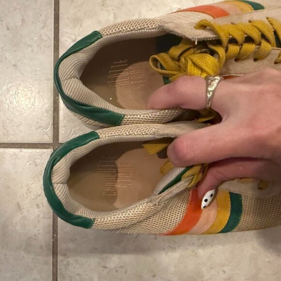 Charlotte Stone shoes says 9 but fits a us 8. - Picture 3 of 8